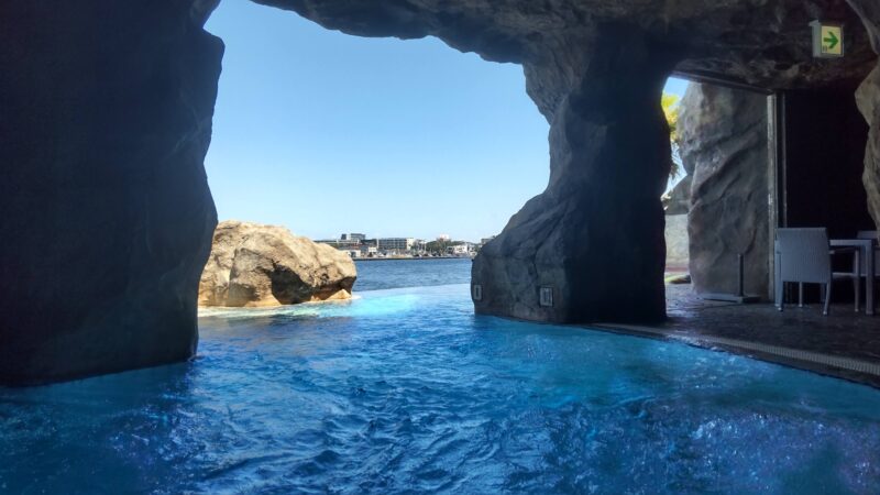 エノスパ　洞窟プール