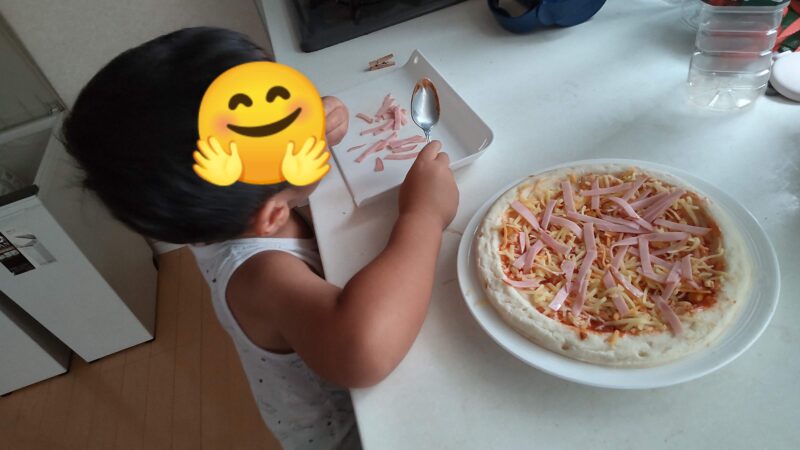 一人っ子生活満喫中　ピザ作り
